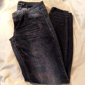"Paris Blues" Dark Washed Slightly Distressed Jeans Size 7 Skinny